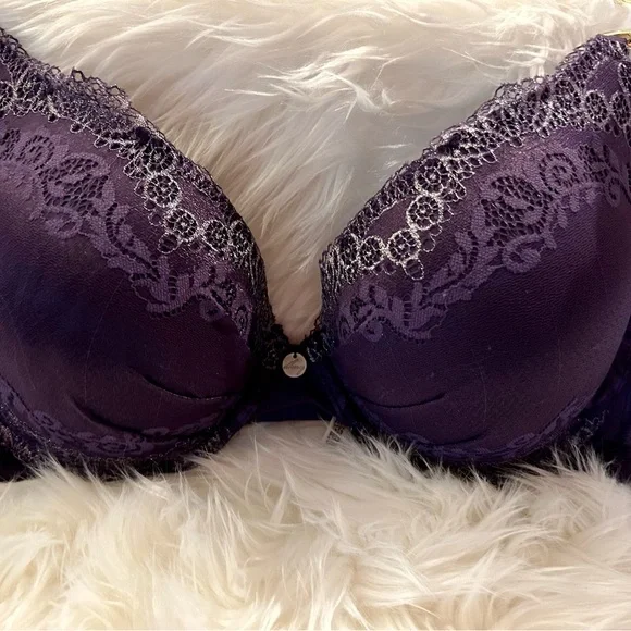 DKNY !! - Picture 5 of 16